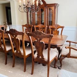 Solid Wood Designer Dining Set And Cabinet 