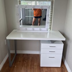 Vanity/ Desk Set