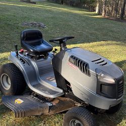 Craftsman LT1500 Riding Lawnmower 