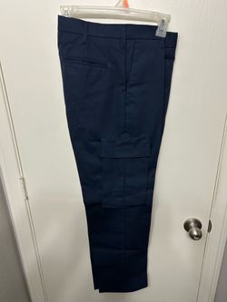 BRAND NEW  5 NAVY BLUE WEARGUARD  CARGO PANTS SIZE 30 x 30   BRAND NEW.  NEW START @ $45.oo EACH.  ALL 5 for $25.oo