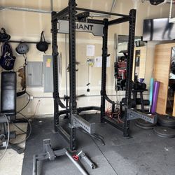 Power Rack With Lat Pull Down 