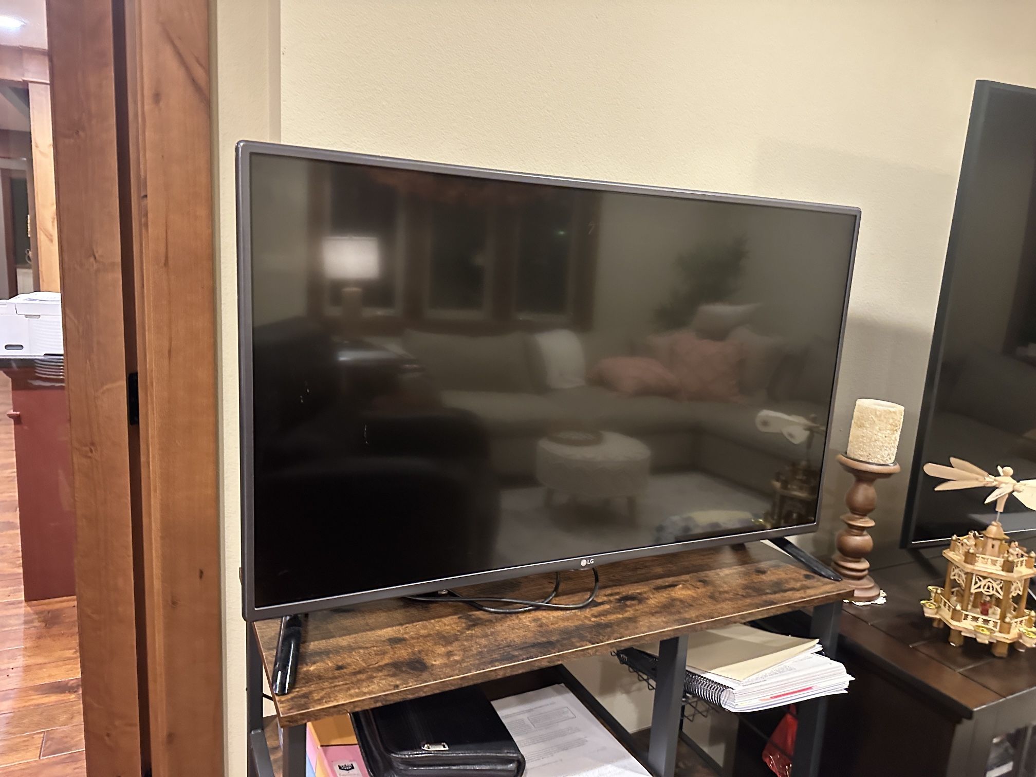 42” Tv. LG. 