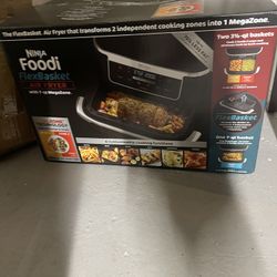 Brand New Ninja Air Fryer 