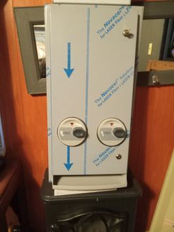 Tampon Dispenser Machine