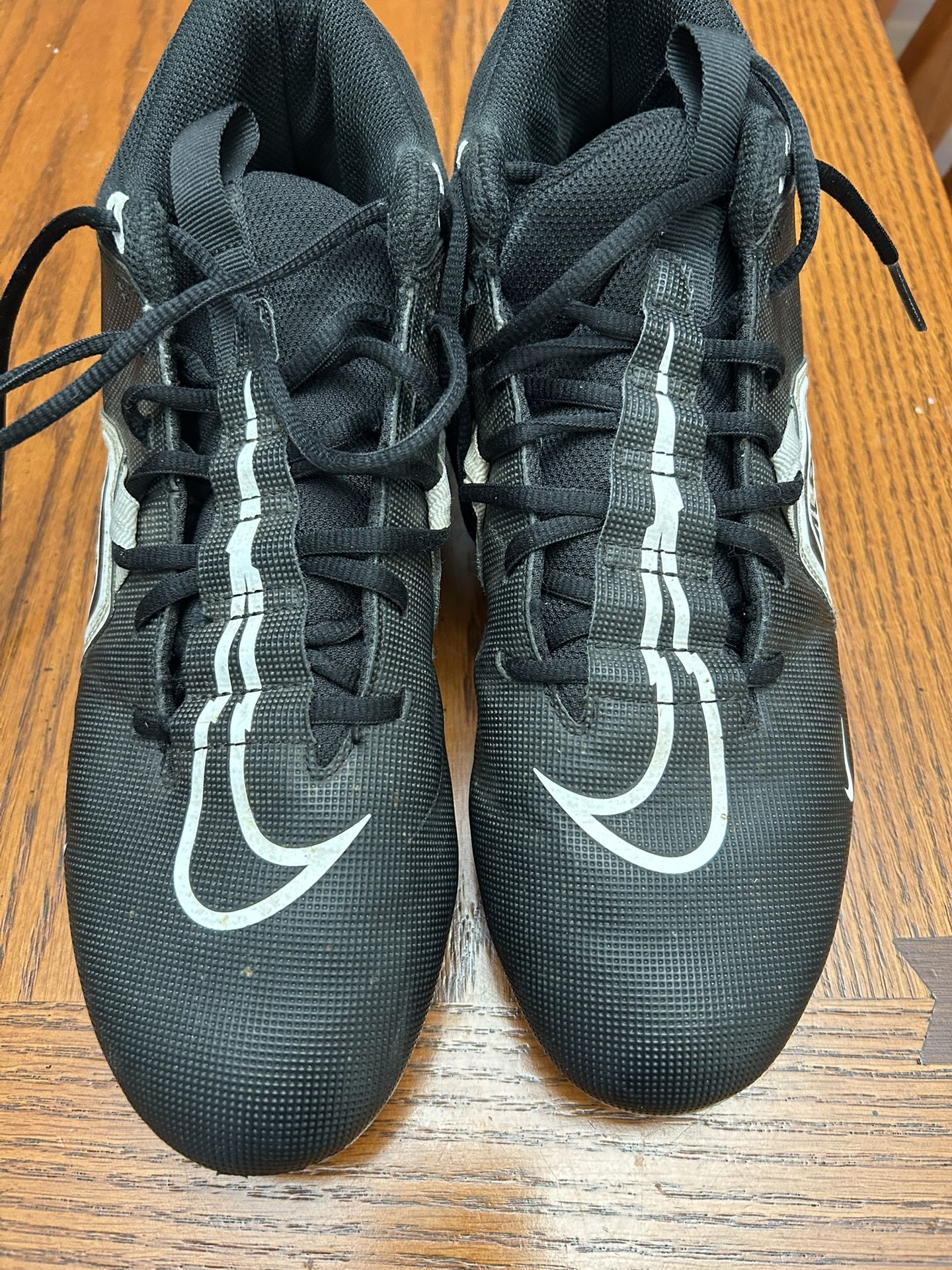Men’s Nike Football Cleats Size 10.5