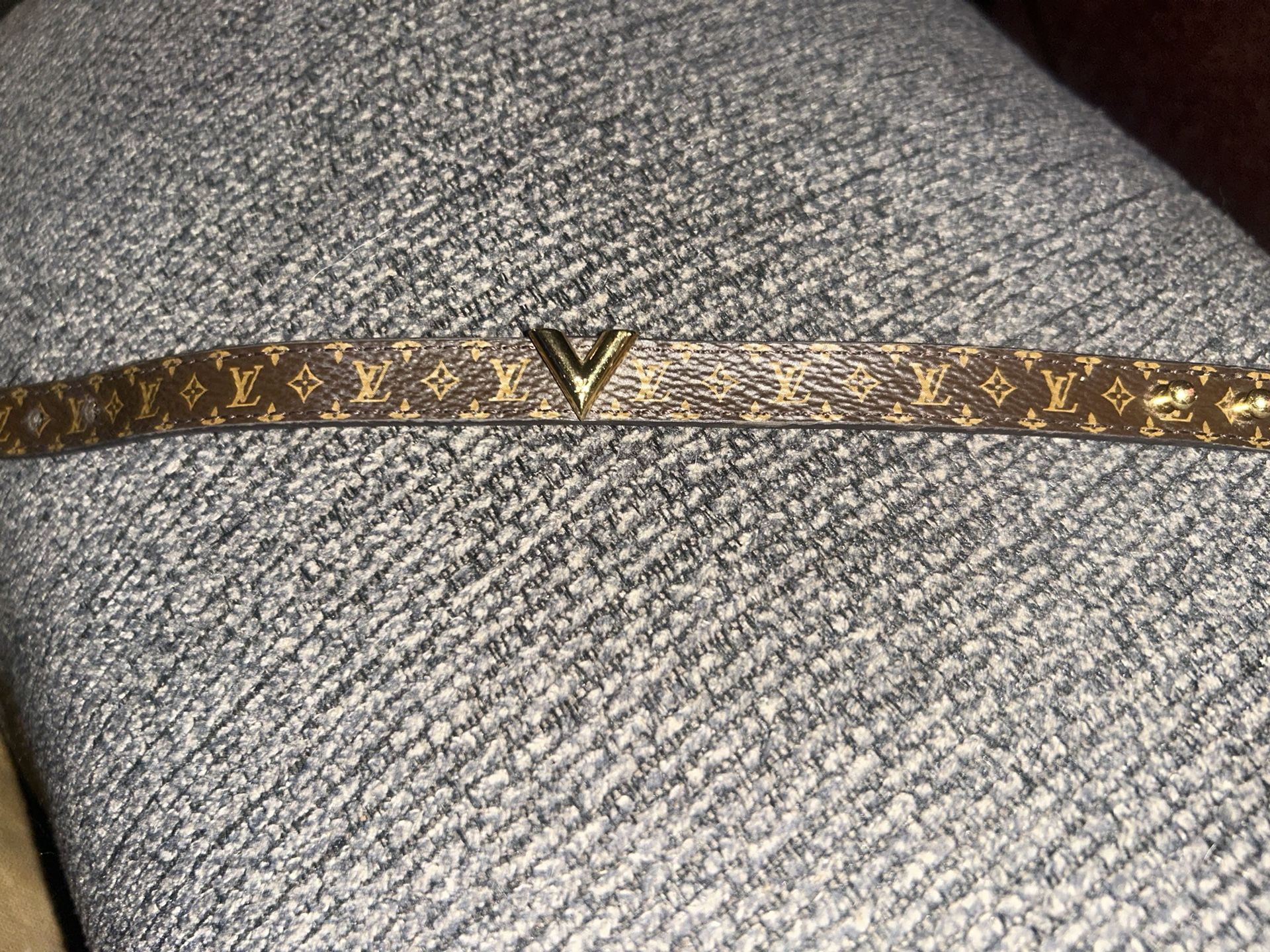 Essential V Bracelet