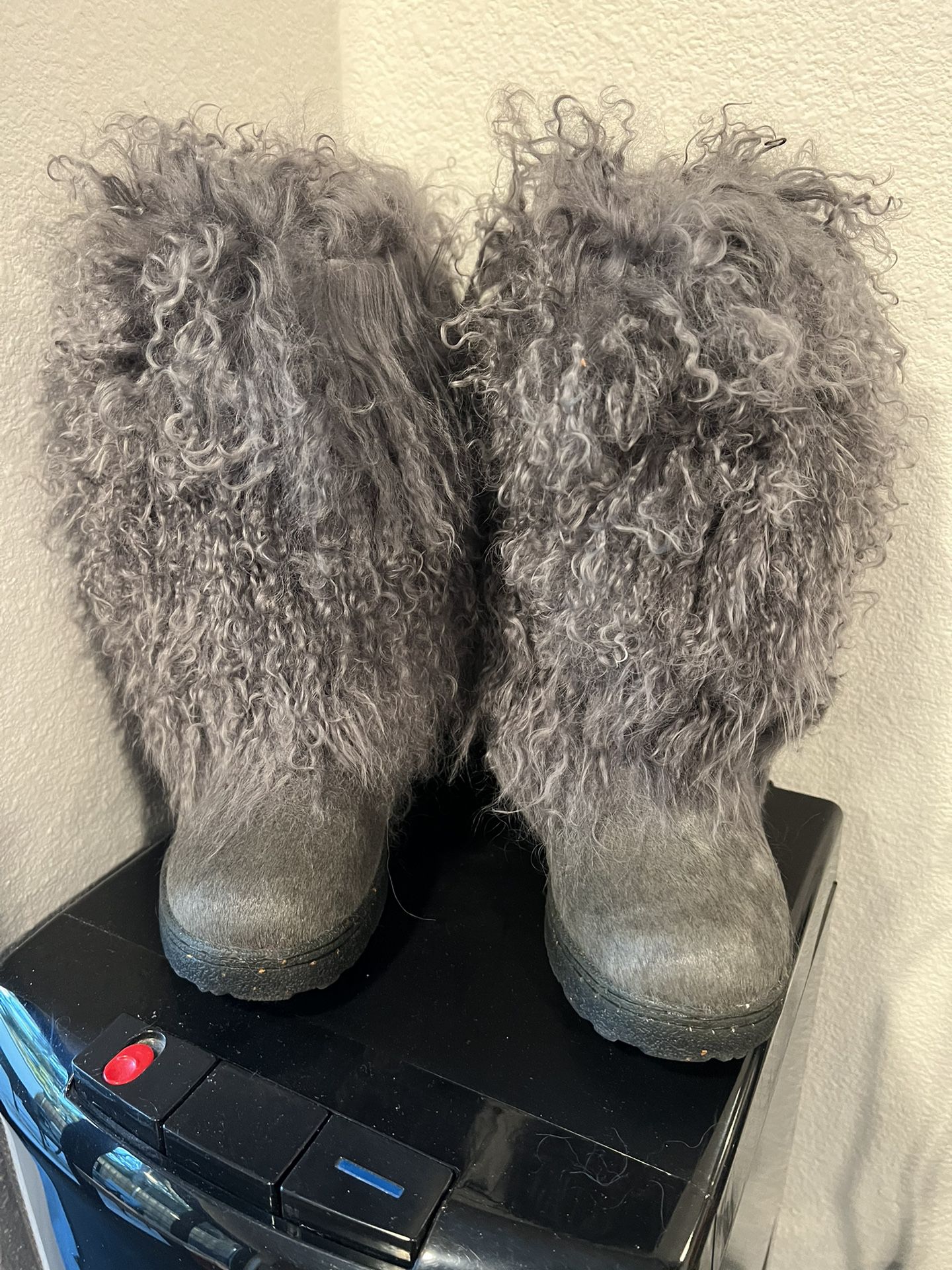 BearPaw- Boetis II, Gray Fur, Size 8