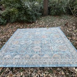 Nice rug 7’10”x9’10” $100 OBO 