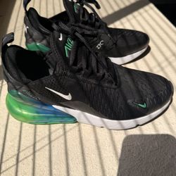 Nike 270 
