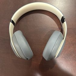 Beat Headphone Pros Big