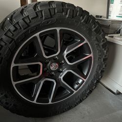 Ram 1500 22” Stock Wheels With Nitto Trail Grappler M/T Tires 