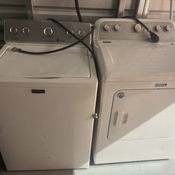 Matching washer and dryer