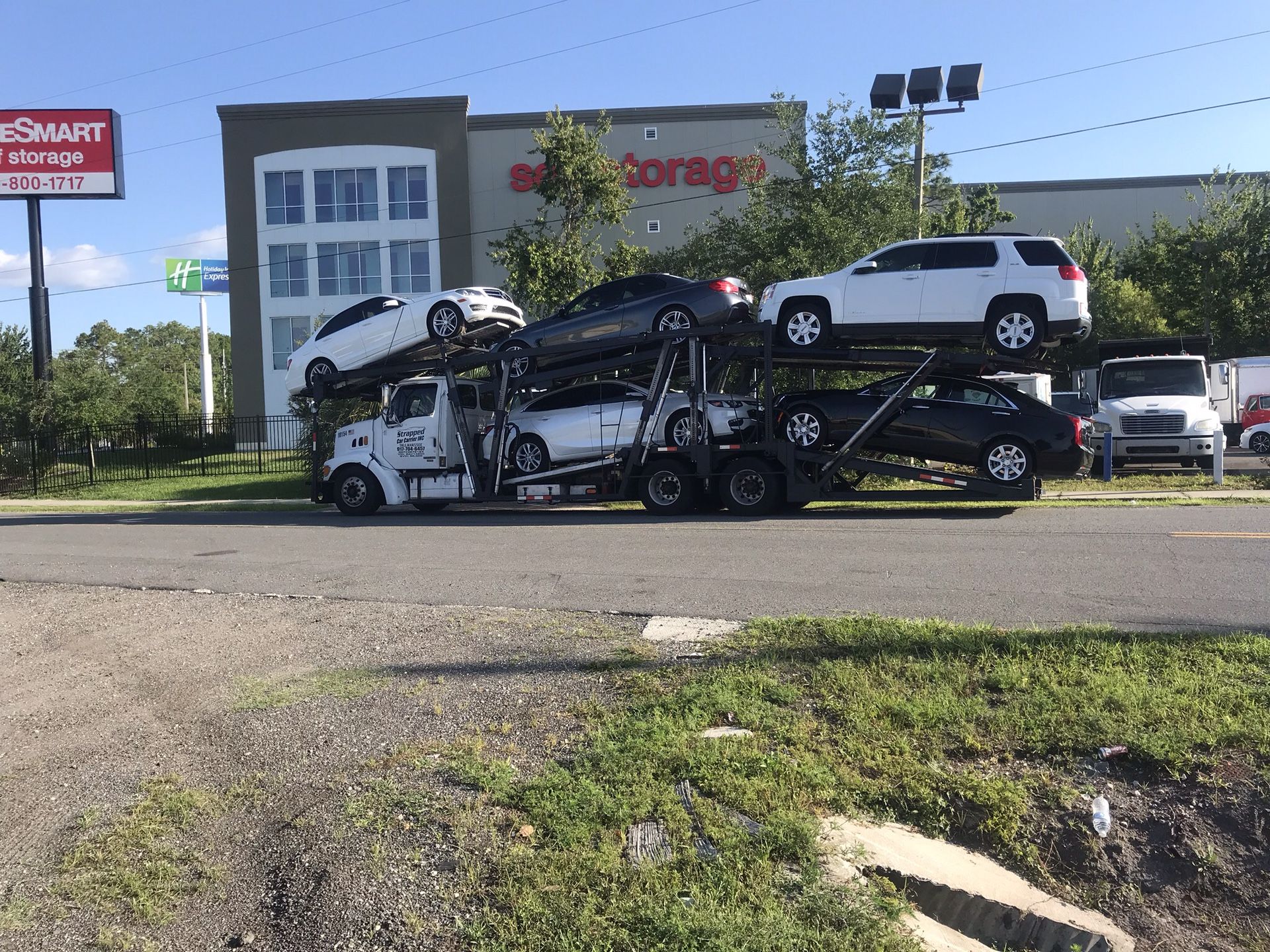 5 pack car carrier for Sale in Miami, FL OfferUp
