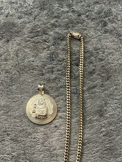 Gold Chain With Pendent 