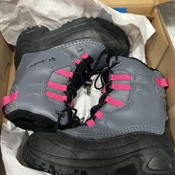 Columbia Boots Size 1 Kids