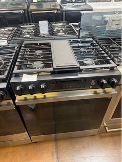 Samsung Bespoke 30” gas range