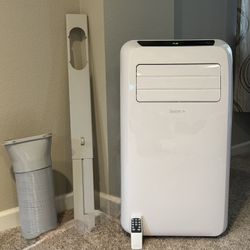 SereneLife SLACHT128 Portable Air conditioner 
