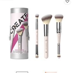 It Cosmetics Brush Set 3 New 