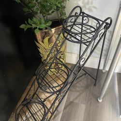 Plant Stand 