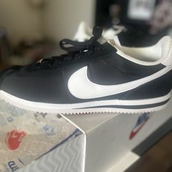 Nike Cortez