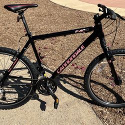 CANNONDALE F400 Mountain Bike 
