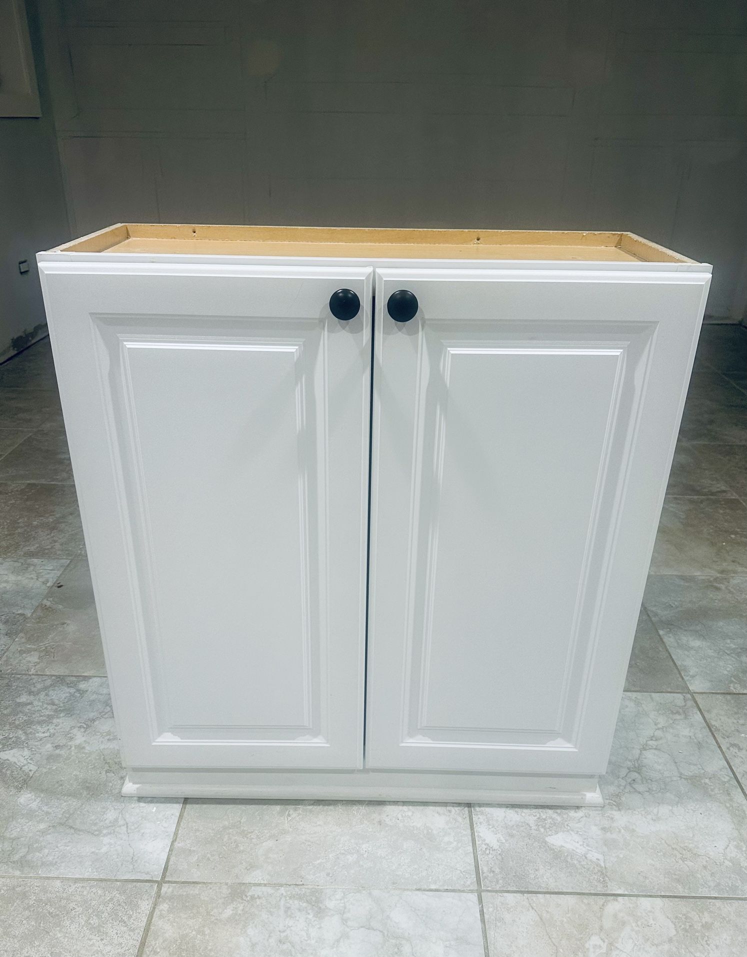 Cabinet 30x12