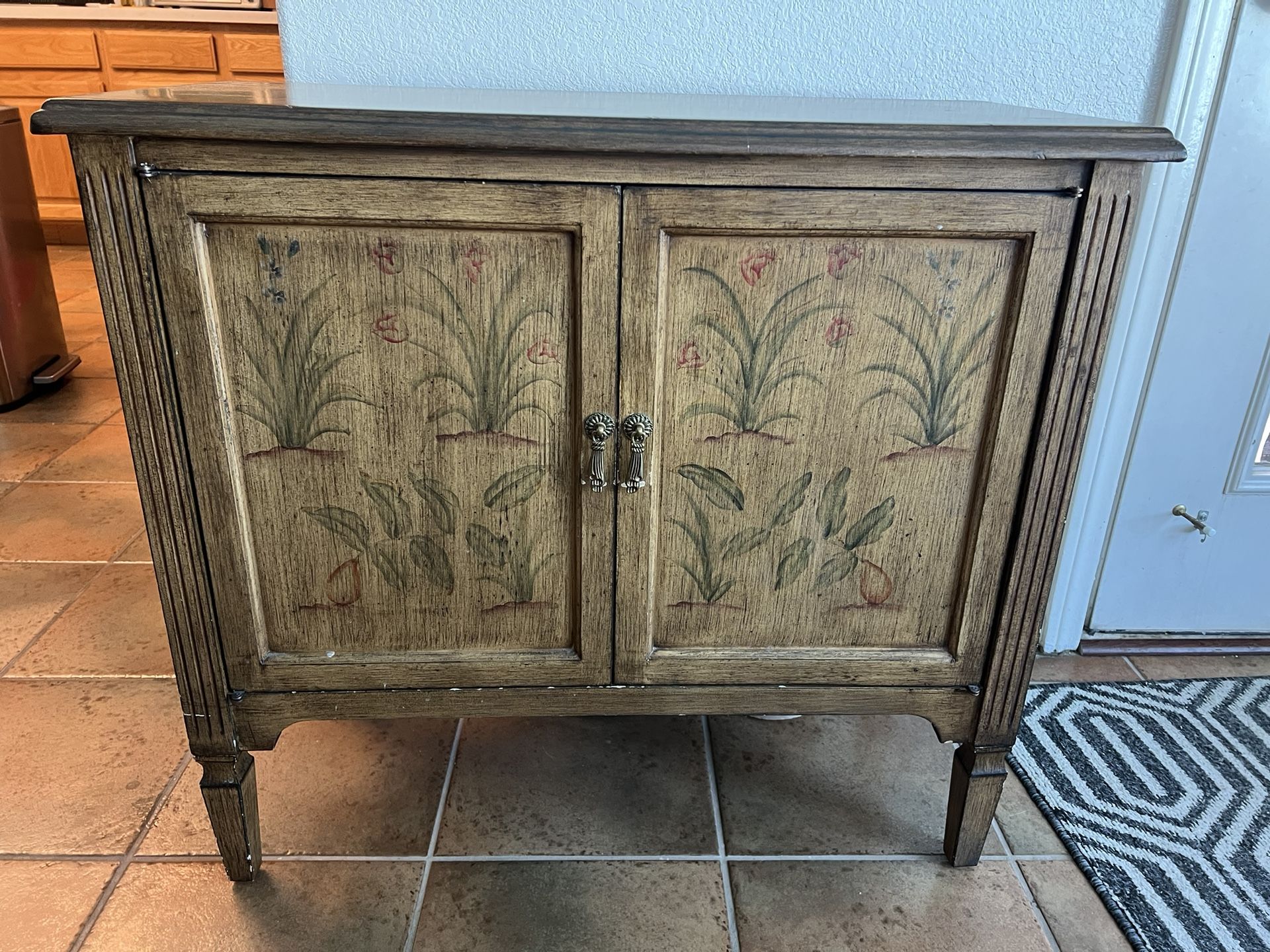 Sideboard/Buffet/Cabinet