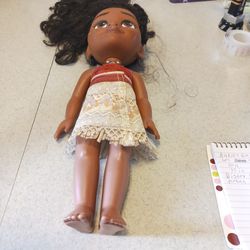 DISNEY PRINCESS MOANA DOLL