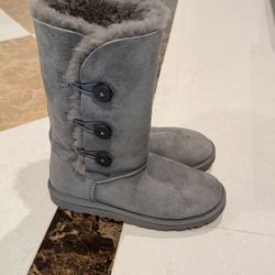 Lightly Used Grey UGGS