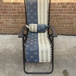 Folding Lounge Chair 