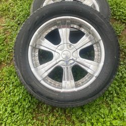 6 Lug Rims. Set Of 4 $200