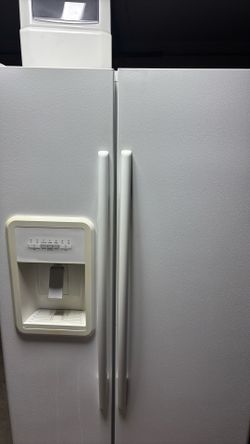 Maytag ref/freezer