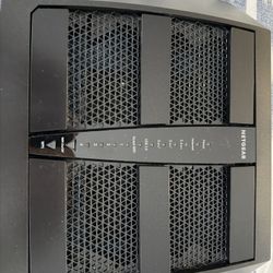 Netgear Nighthawk X6S AC3600 Tri-Band WiFi Router (Model R7960P)