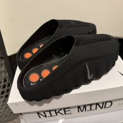 Nike Mind Slides