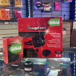 Snap On Impact Drill W Two Batteries 