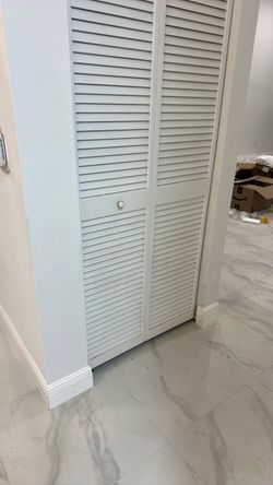 White Louvered Bifold Closet Door