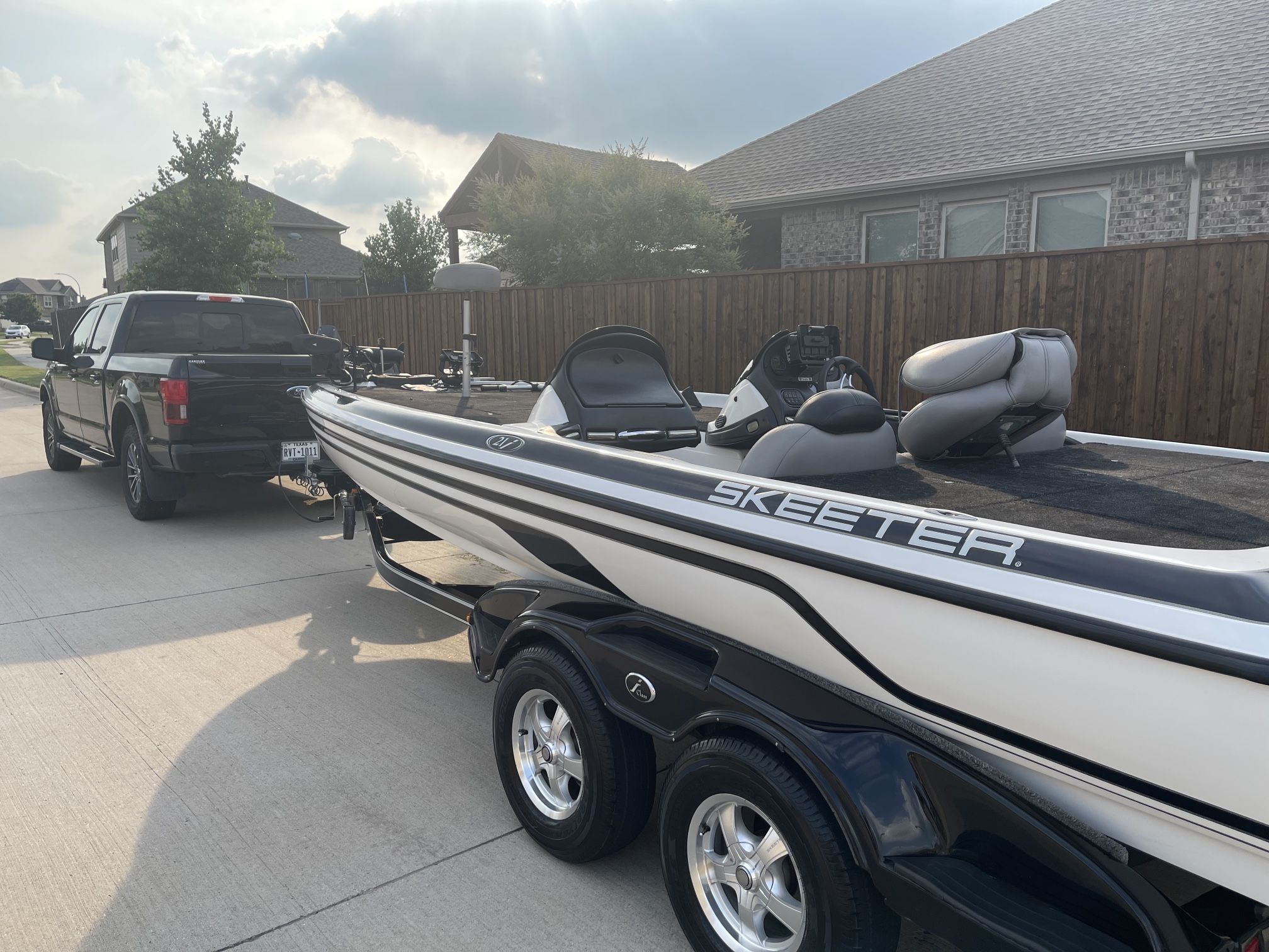 2007 Skeeter bass boat 21i