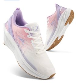 New tennis shoes size 7 1/2