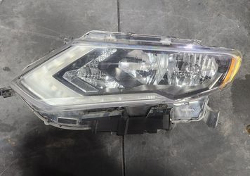 Nissan Rogue Headlight Left Driver Side 2017 2018 2019 2020 Part $100 H