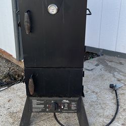 MasterBuilt Gas Smokehouse