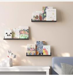 Wall shelves