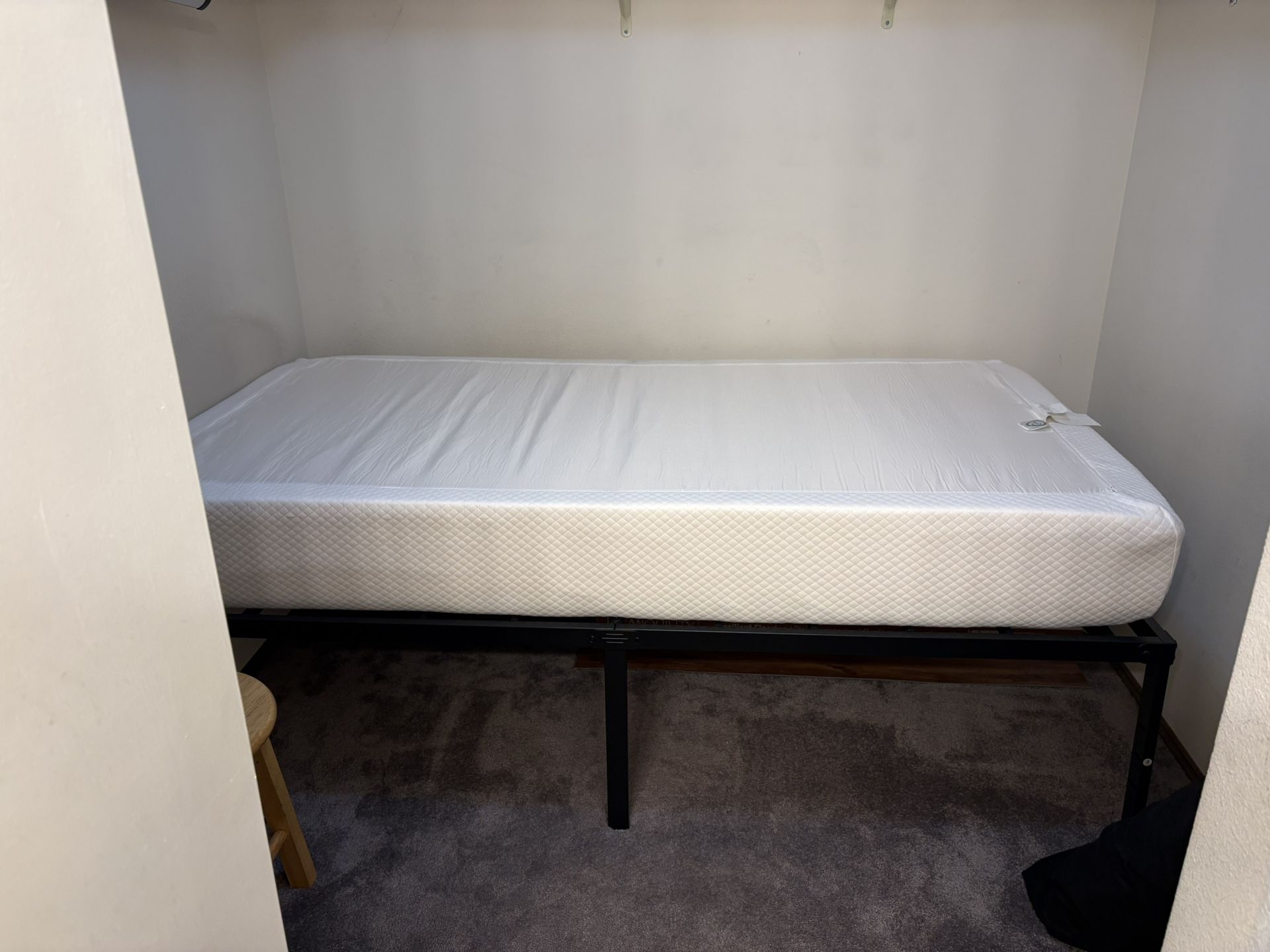 Twin Size Bed Frame And 10 Inch Foam Mattress