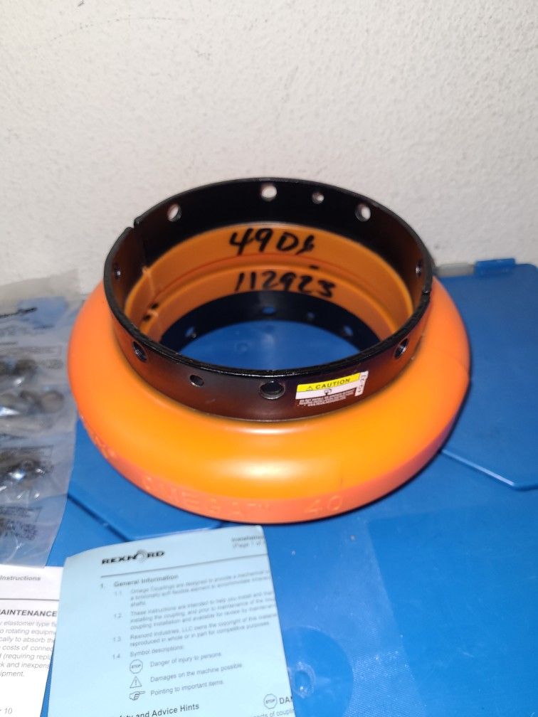 REX OMEGA 40 Air Compressor Coupling with Bolt Kit New