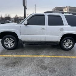 CHEVY TAHOE  2002 Z71