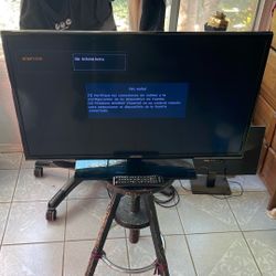 Samsung  32in TV 