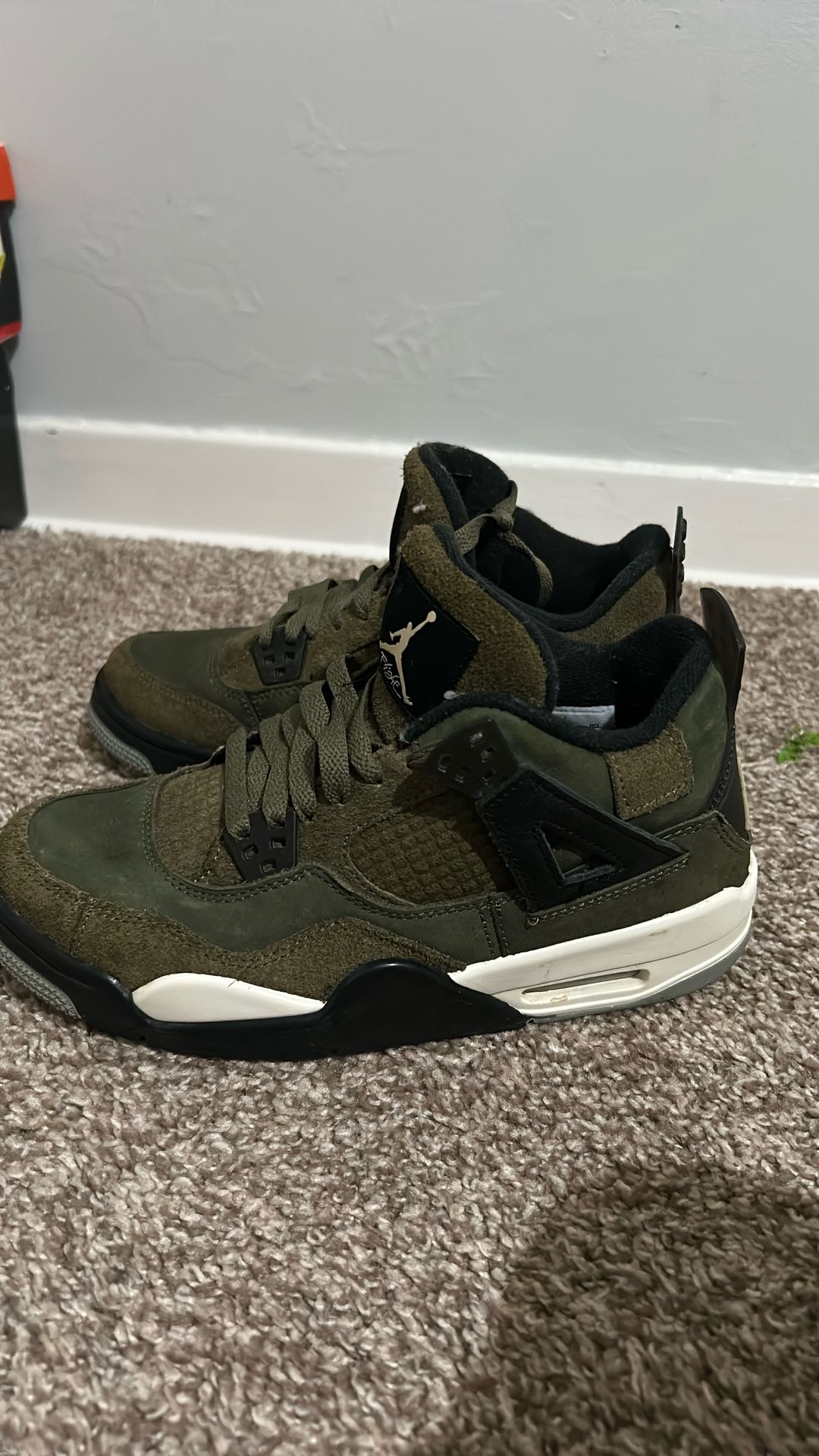 Jordan 4 olivia green gs
