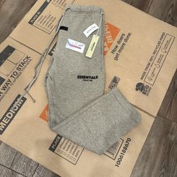 Essential Sweatpants XS,S