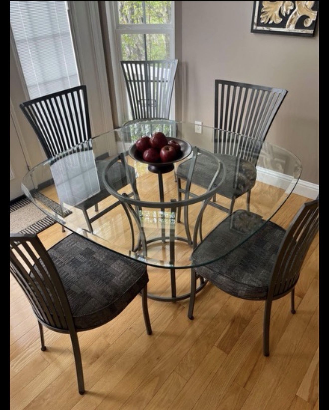 8 Dining Table Set