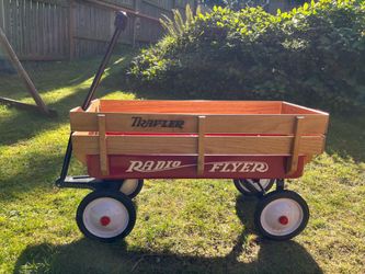 Antique Traveler Radio Flyer Wagon