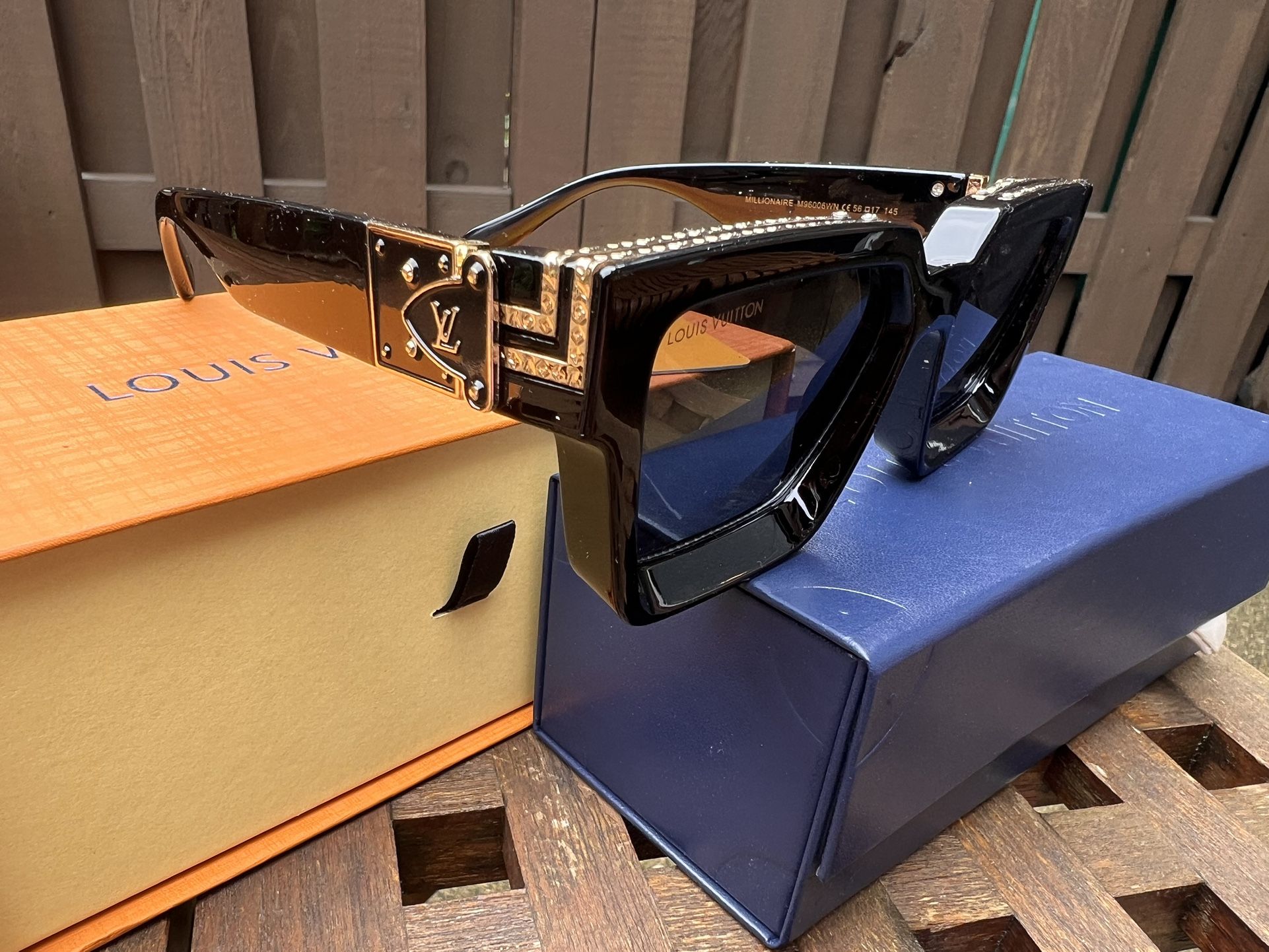 1.1 Louis Vuitton Sunglasses